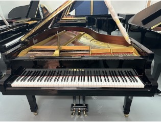 PIANO DE COLA YAMAHA C5