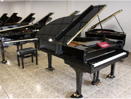 Piano cola Yamaha G5. 200cm. Nº serie 10.000-500.000. Negro. TRANSPORTE GRATUITO.